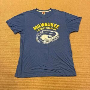 Gildan Men's Blue and Navy T-shirt